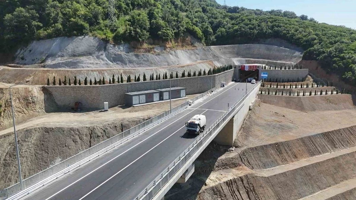 Yalova Armutlu Yolunda Büyük Değişim Ulaşım Süresi Yarıya İndi
