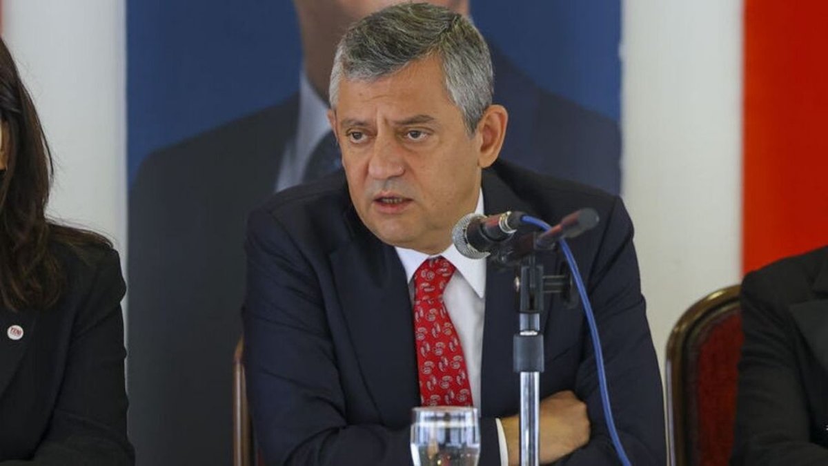 Özgür Özelden Yeni Parti İddiası 200den Fazla Belediye Başkanı İçin Çağrı Geldi