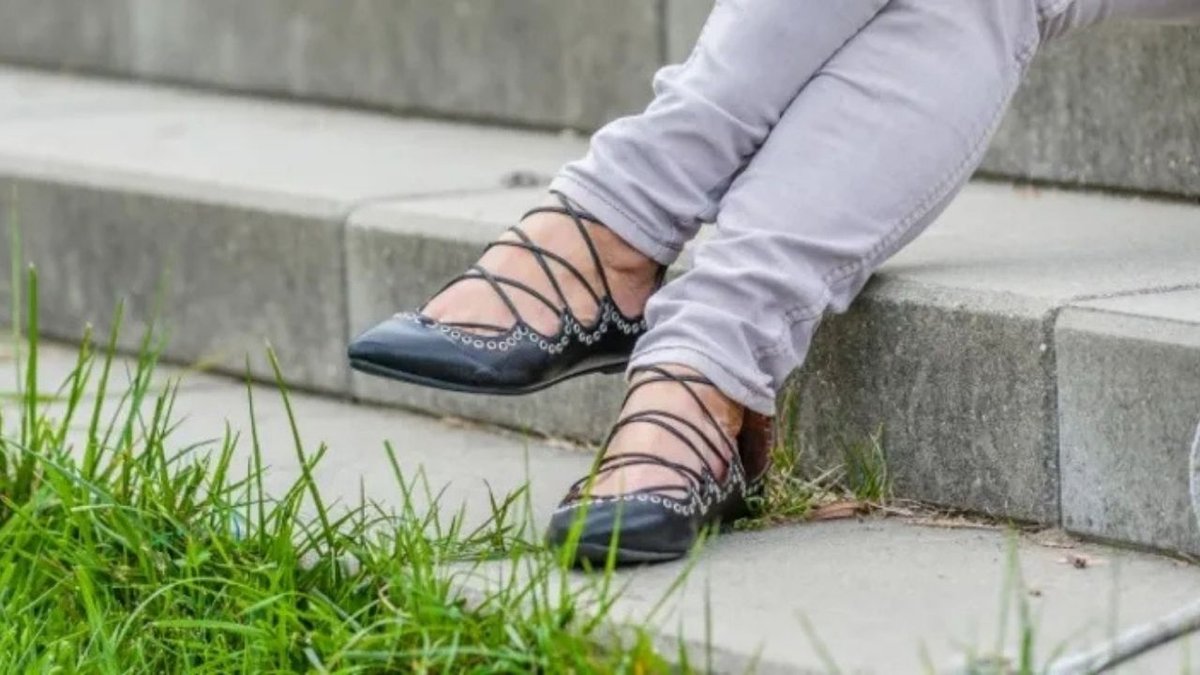 Şık Ve Rahat Dört Farklı Düz Ayakkabı Modeli Seçenekleri