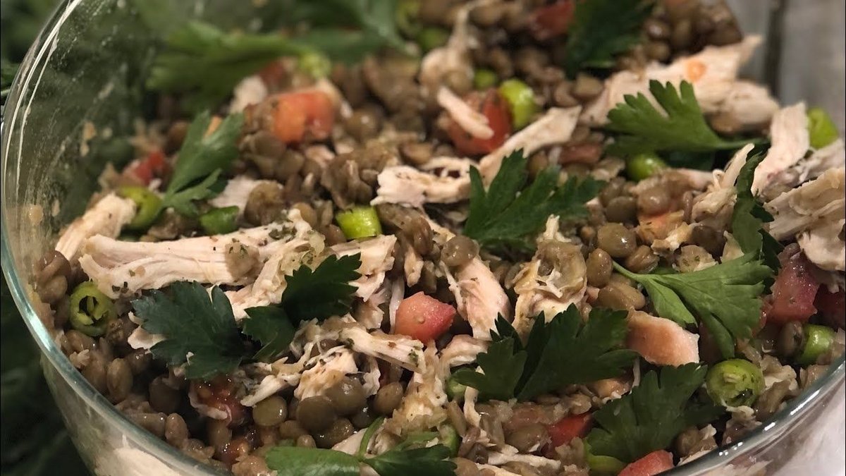 Yeşil Mercimekli Tavuklu Salata