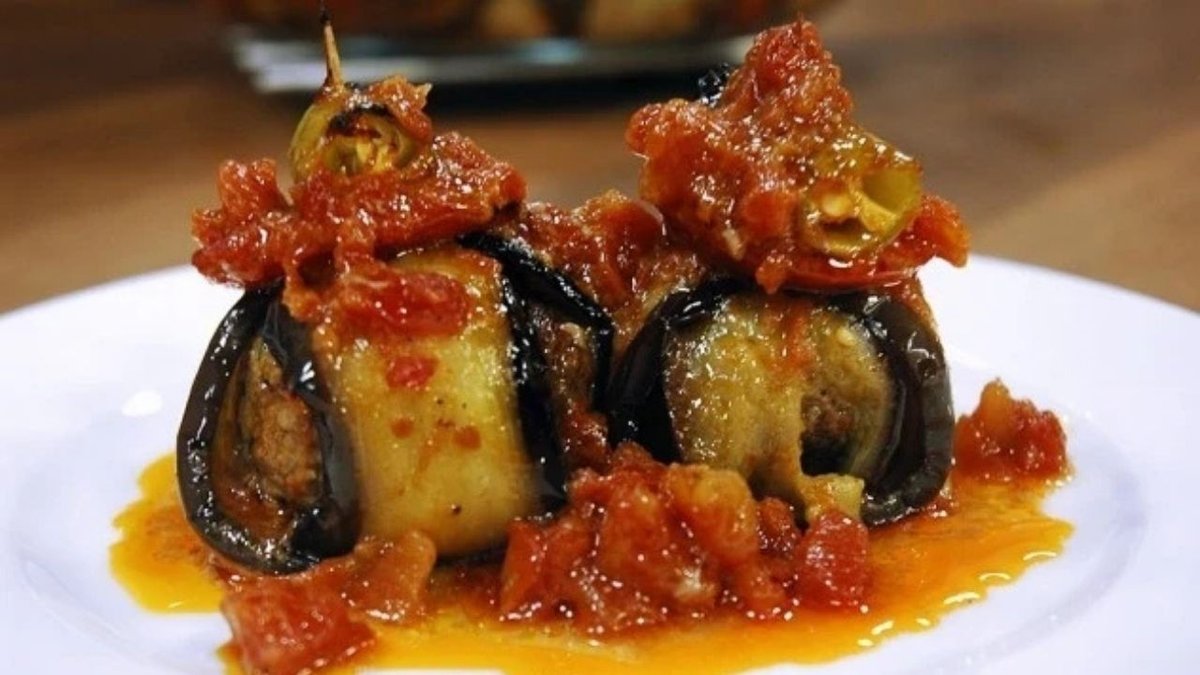 Köfteli İslim Kebabı Nasıl Yapılır Sofraların Yeni Favorisi Olur Mu