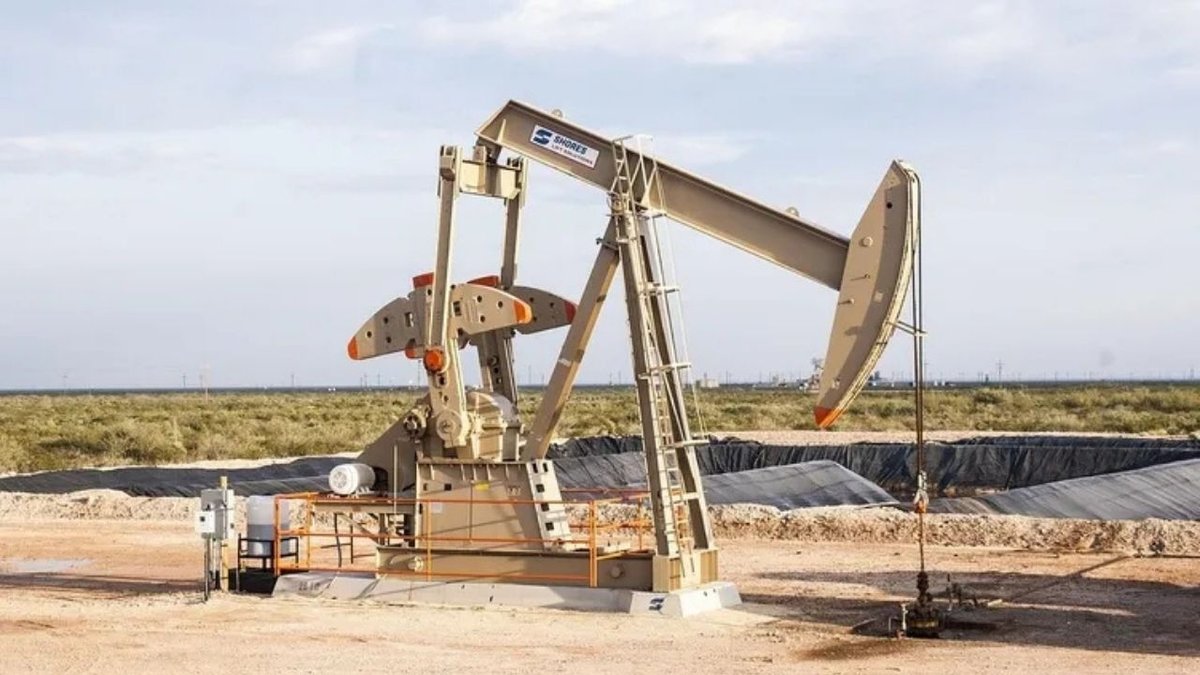 Hürmüz Boğazı'nda U Dönüşü Kararı: Petrol 100 Dolar Yükseliyor