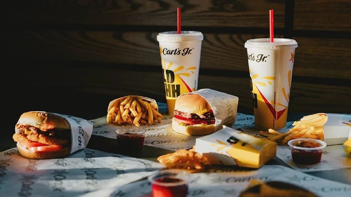 ABD’li Burger Devi Carl’s Jr.’da Şok Gelişme: 49 Şube Satışa Çıkarıldı, Ortağı İflas Koruma Başvurusunda Bulundu
