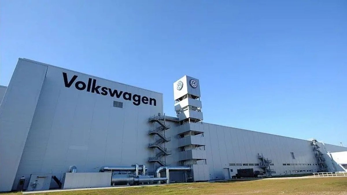 Volkswagen’de Dev Yeniden Yapılanma: 50 Bin Kişi İşten Çıkarılacak, Üretim 1 Milyon Araç Azaltılacak