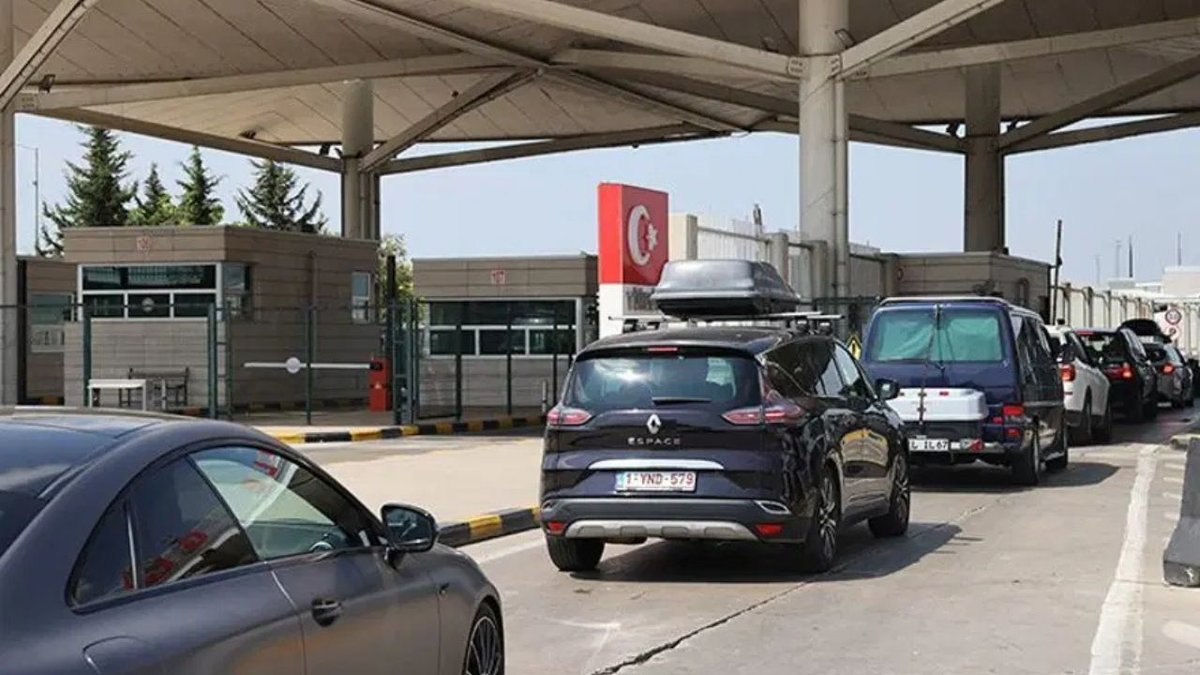 Yurt Dışı Emeklilerin Türkiye’ye Araç Getirme Kurallarında Yeni Düzenleme