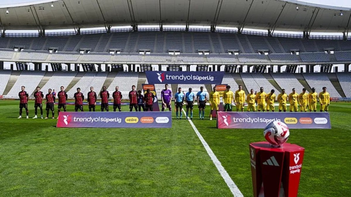 Süper Lig'de Zirve Mücadelesi Kızıştı: Galatasaray Öne Geçti