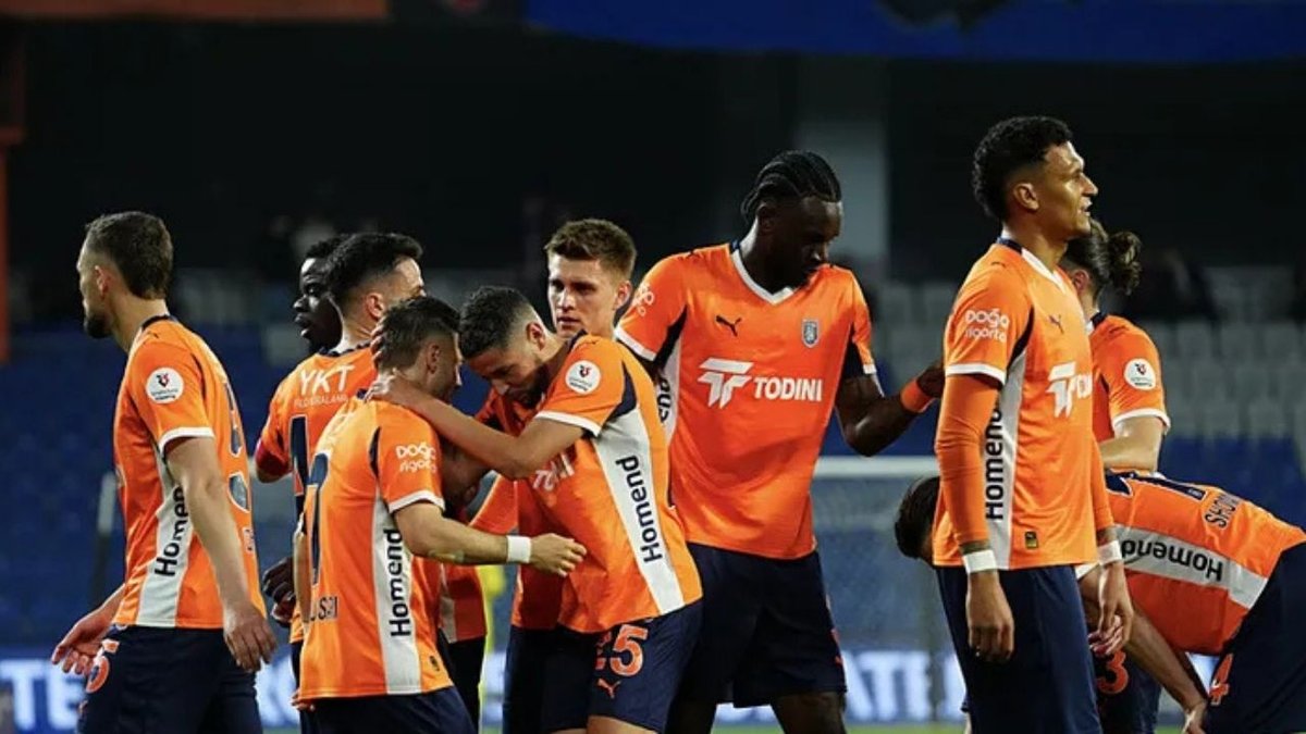 Başakşehir, Sezonu 5. Pozisyonda Bitirdi: Zayıf Açılıştan Avrupa Hedefine