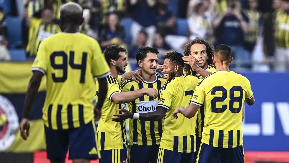 Fenerbahçe Hazırlık Kampında Fırtına Gibi Esti Pogoń Szczecin Karşısında Farklı Galibiyet