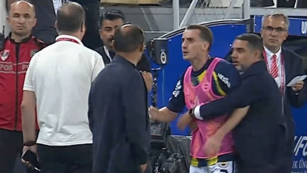Fenerbahçe’de Kerem Aktürkoğlu Gerginliği Yaşandı