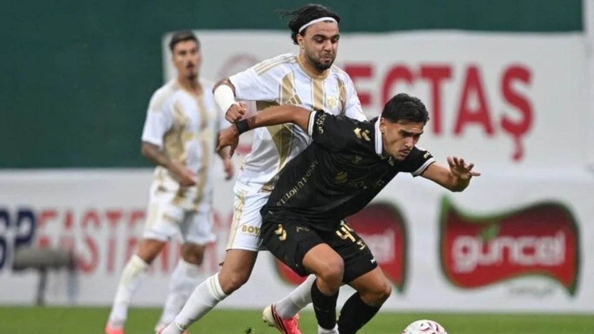 Samsunspor, Çaykur Rizespor Deplasmanında 2 Golle Kazandı