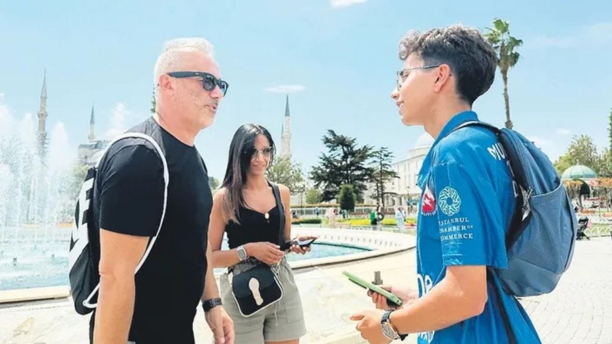 Gençler İçin Kültürel Bağlantı: İstanbul Tarihi Yarımada'da Gönüllü Rehberlik İmkanları