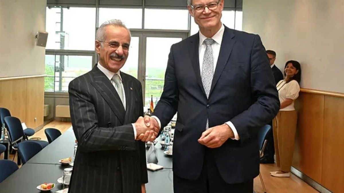 Bakan Uraloğlu, Leipzig’te Alman Meslektaşı Schnieder ile Ulaşım İş Birliğini Ele Aldı