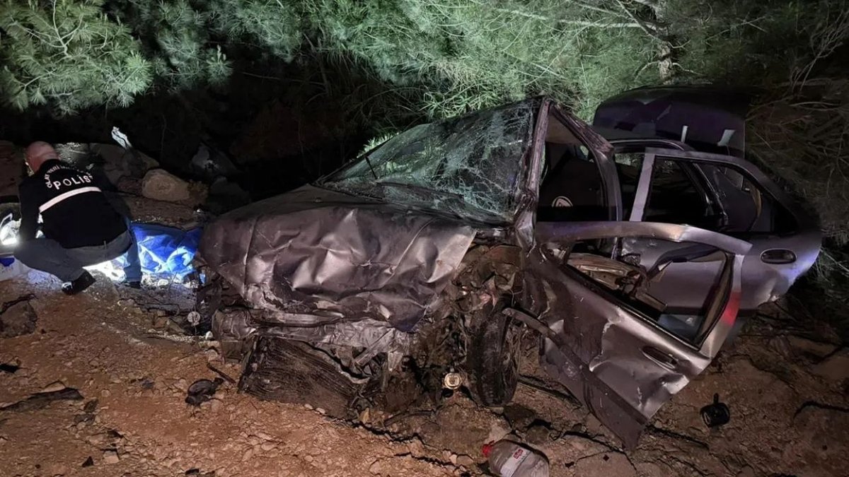 Adana’da Korkunç Kaza: Anne Ve Baba Hayatını Kaybetti, 4 Yaşındaki Kızları Yaralandı