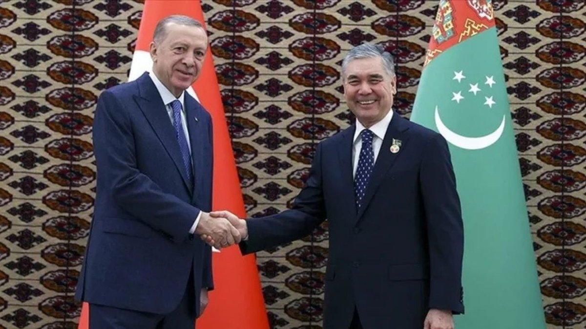 Başkan Erdoğan Türkmenistan Millî Lideri Gurbangulu Berdimuhamedov ile Görüştü