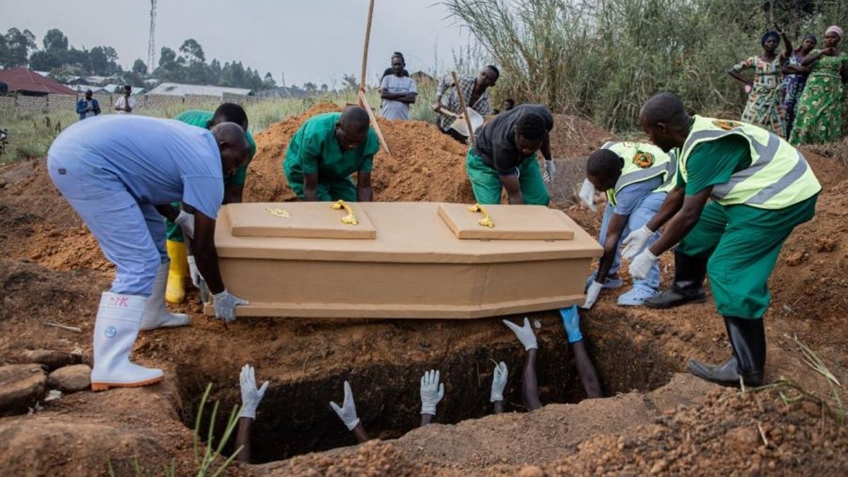 Ebola Salgınında Korkutan Tablo Afrika’da Ölü Sayısı Bin Sınırını Aştı