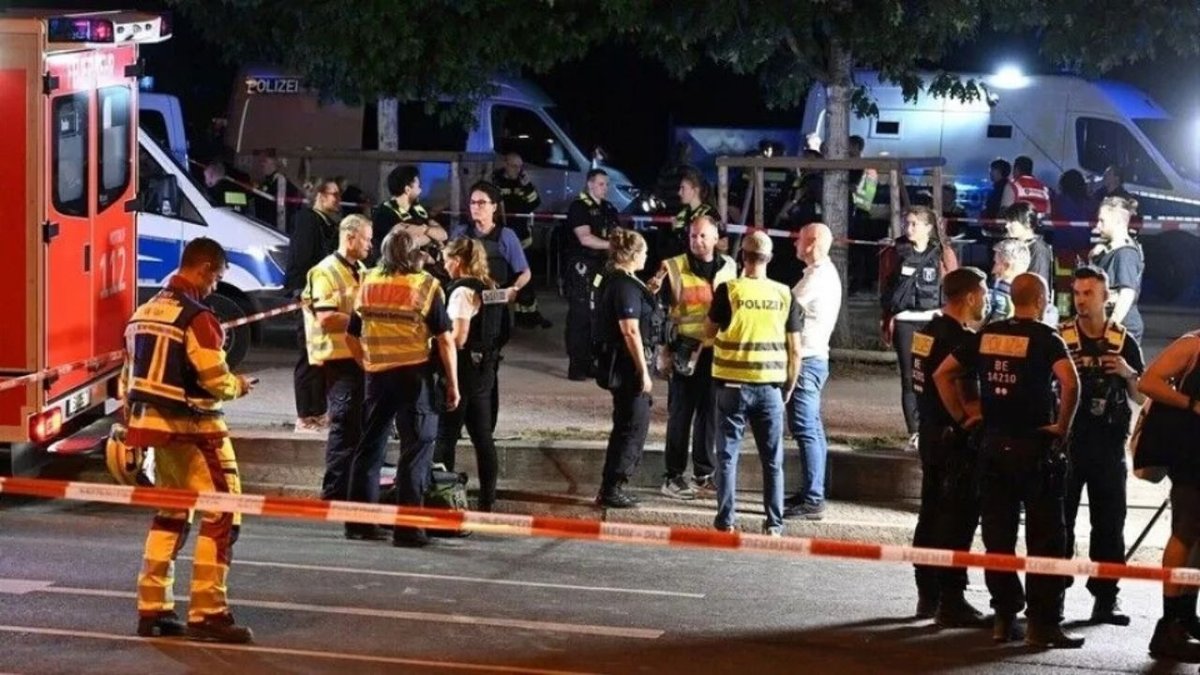 Berlin’deki Araçlı Saldırının Zanlısı Polis Operasyonunda Öldürüldü