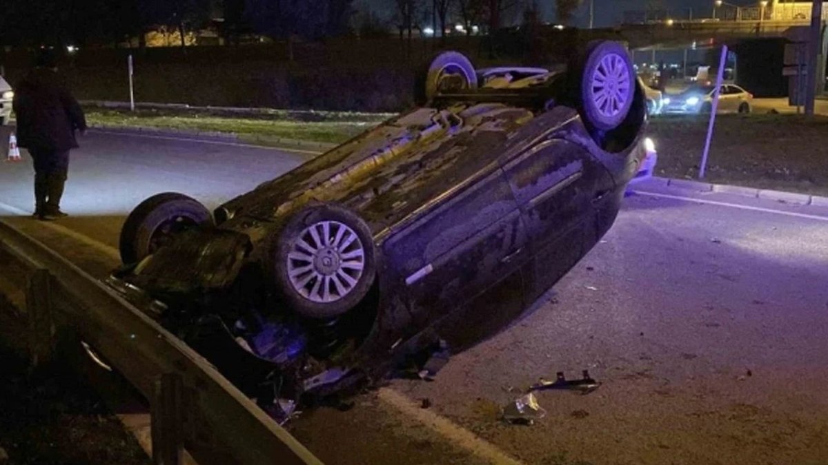 İnegöl’de Gece Yarısı Korkutan Kaza: Otomobil Takla Atarak Ters Döndü