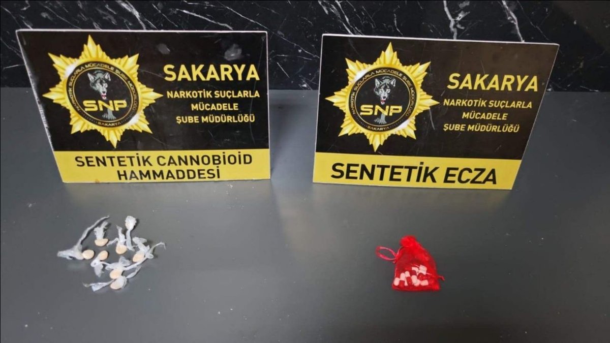 Sakarya’da Narkotik Operasyonu! Uyuşturucu Satıcısı Tutuklanarak Cezaevine Gönderildi