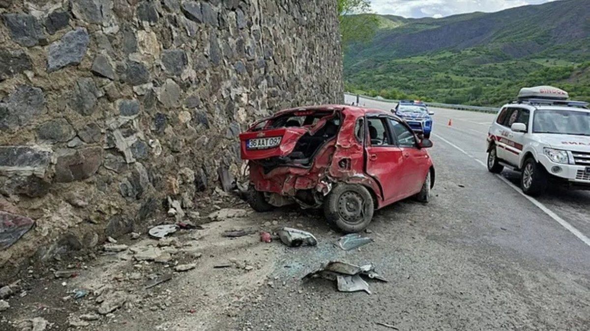Bingöl’de 3 Ayrı Kaza: 6 Kişi Yaralandı, Yol Trafiğe Kısa Süre Kapandı