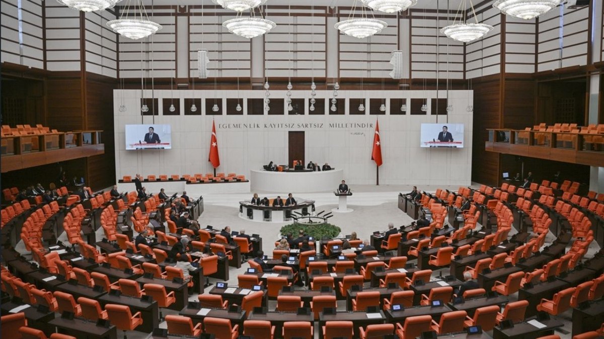 Emniyet, Basın Ve Taksi Düzenlemesi: TBMM’de İlk 6 Madde Kabul Edildi