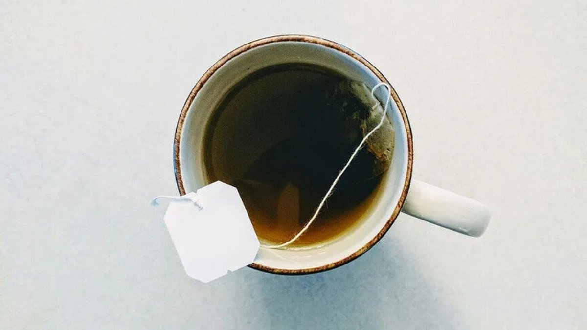 Tıbbi Bitki Çaylarında Yeni Dönem Eczane Kontrollü Ruhsat Sistemi Başlıyor
