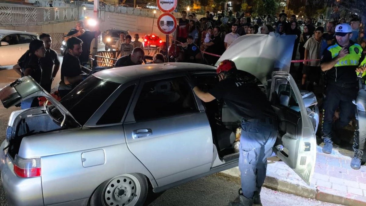 Bursa’da Kontrolden Çıkan Otomobil Beton Direğe Çarptı: 1 Yaralı