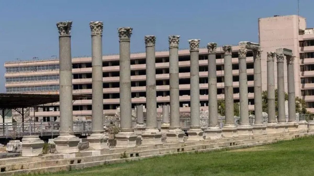 İzmir’de 2 Bin Yıllık Su Kanalı Gün Yüzüne Çıkarıldı