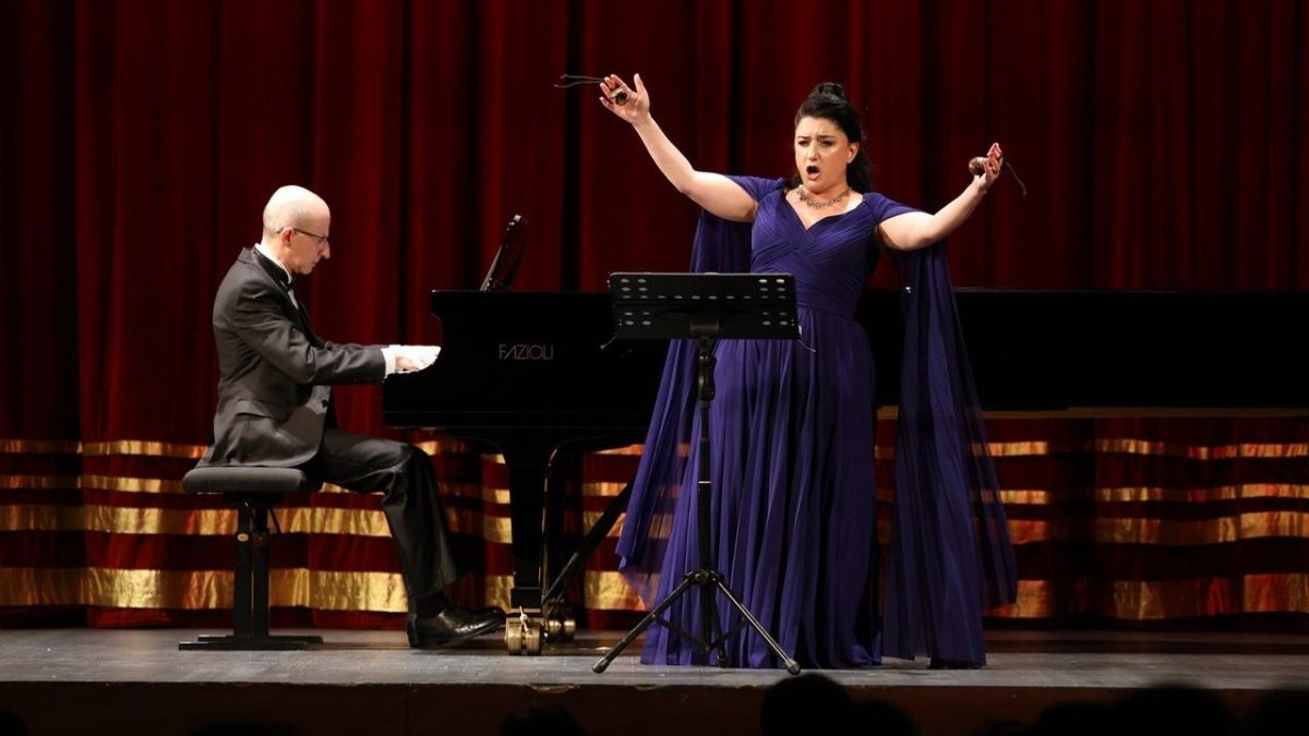 Pervin Chakar'dan Ferhat Göçer'e Yanıt: Kürtçe Müzik Özgün Haliyle Korunmalı