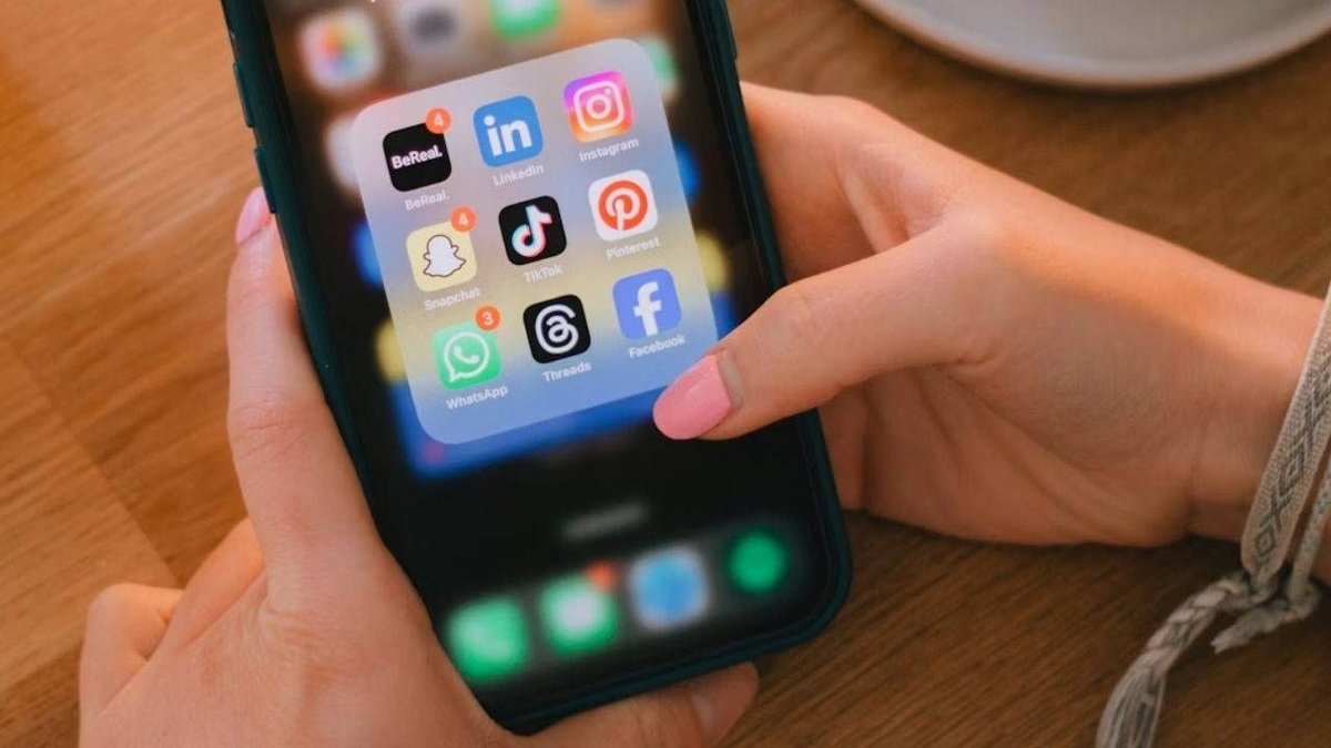 YouTube ve TikTok, Çocuklar İçin Yeterince Güvenli Değil: Ofcom Raporu Uyardı