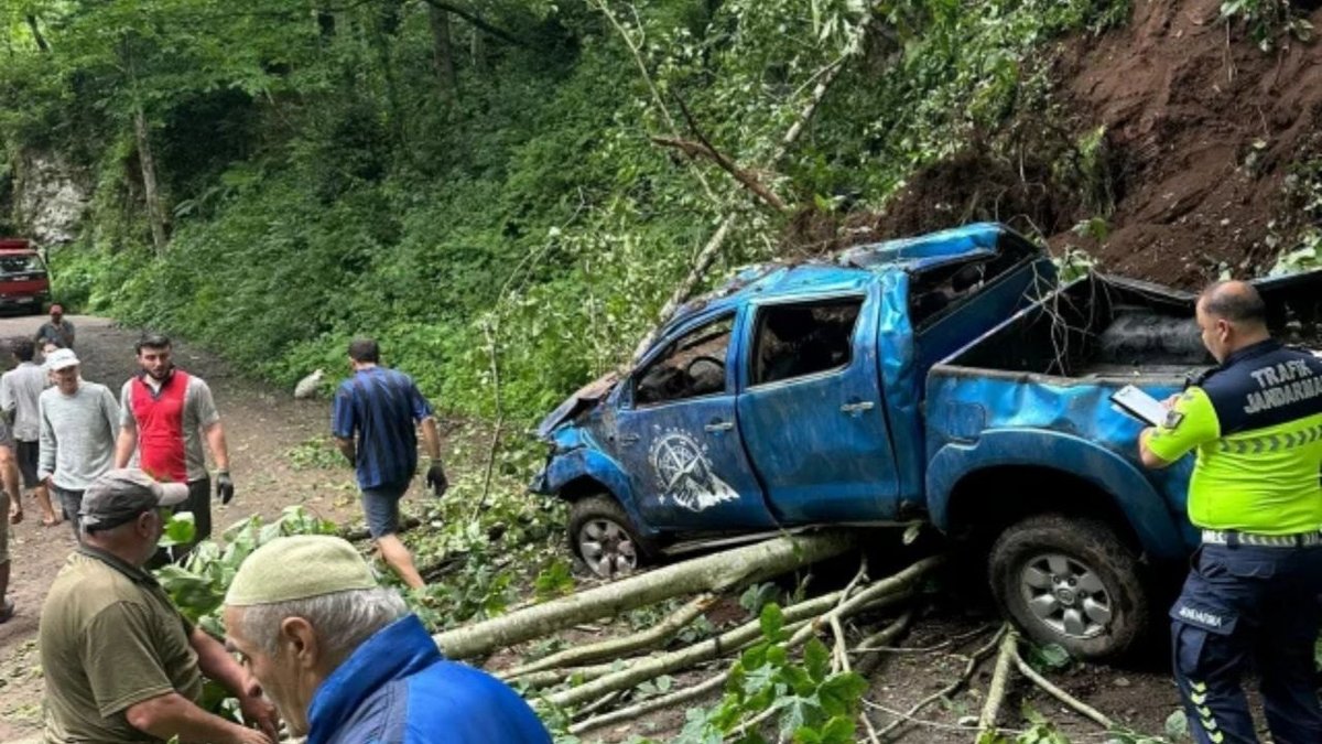 Rize Ardeşen’de Feci Kaza: Uçuruma Yuvarlanan Kamyonette Karı Koca Hayatını Kaybetti