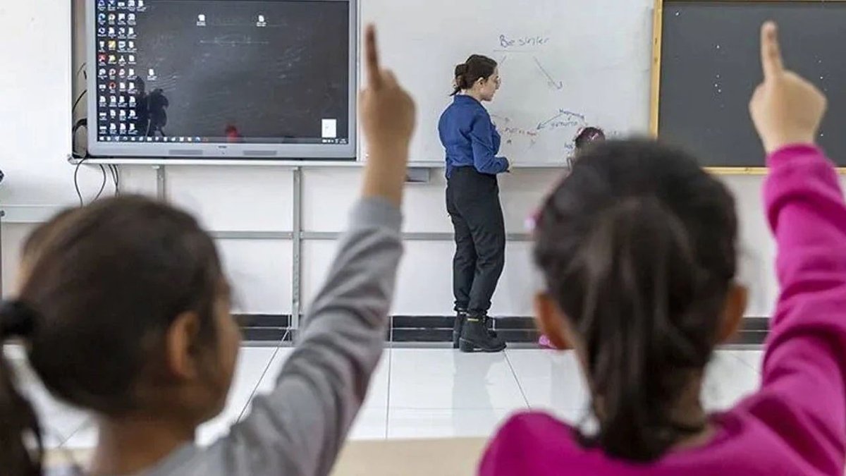Özel Okullarda Öğretmenlik İçin Yeni Dönem Akademi Zorunluluğu Kalkıyor