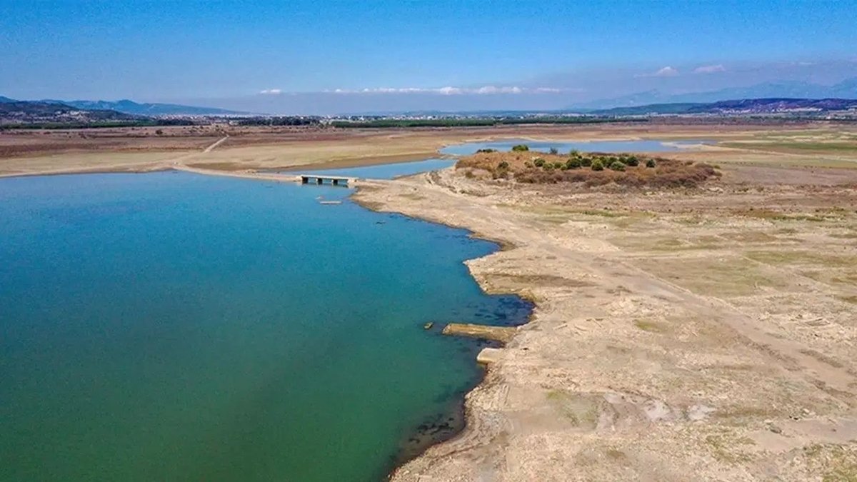 İstanbul Barajlarında Yaz Düşüşü Sürüyor Güncel Doluluk Oranları Açıklandı